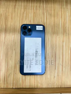 Photo - Apple iPhone 12 Pro 128 GB Gris