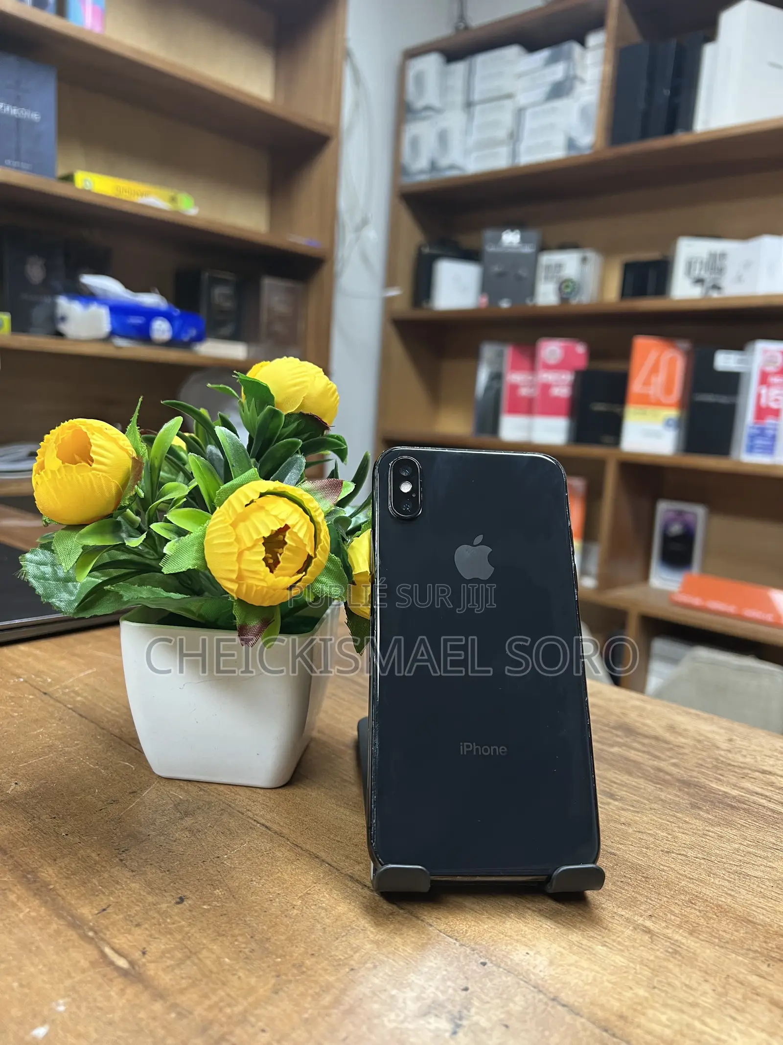 Apple iPhone X 64 GB Black