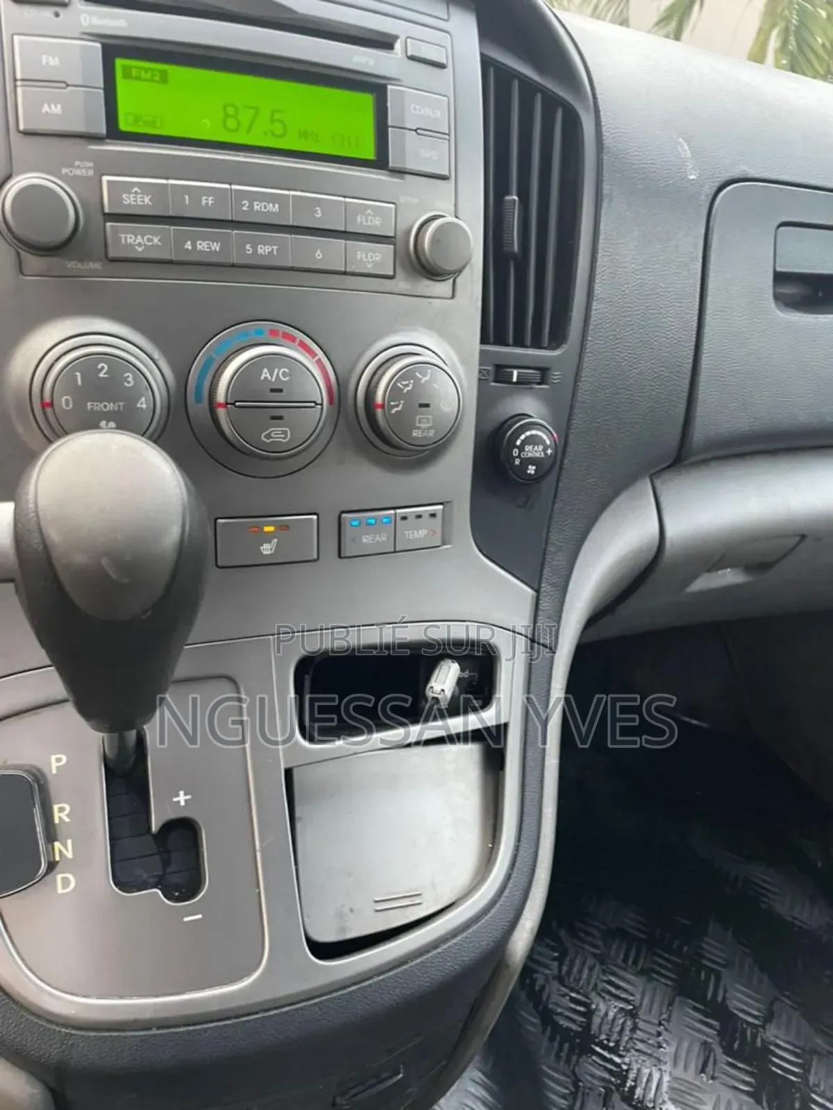 Hyundai H1 2015 Gris