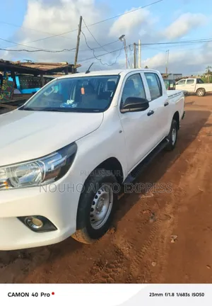 Toyota Fortuner 2021 Blanc