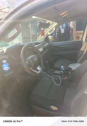 Toyota Fortuner 2021 Blanc