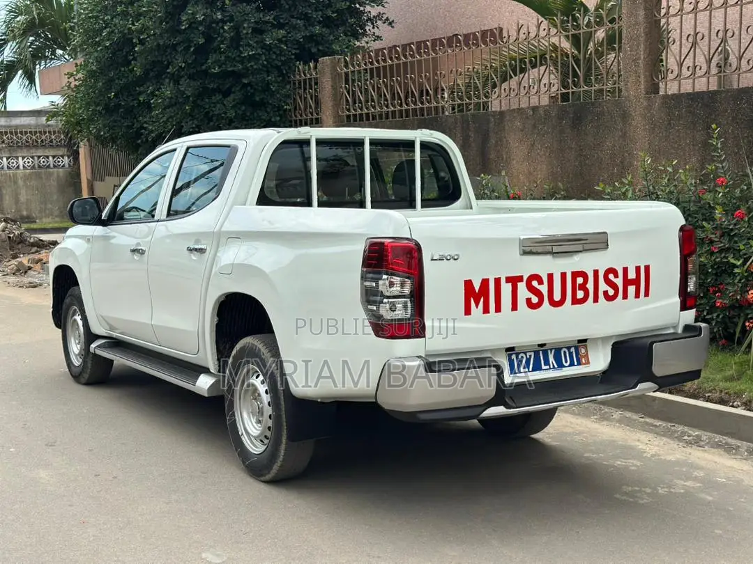 Mitsubishi L200 2022 Blanc