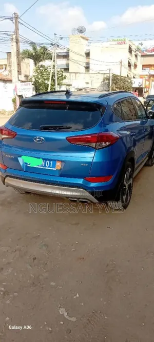 Hyundai Tucson 2018 Blue