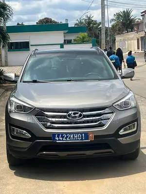 Photo - Hyundai Santa Fe 2018 Gris