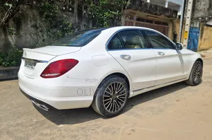 Mercedes-Benz C300 2018 Blanc