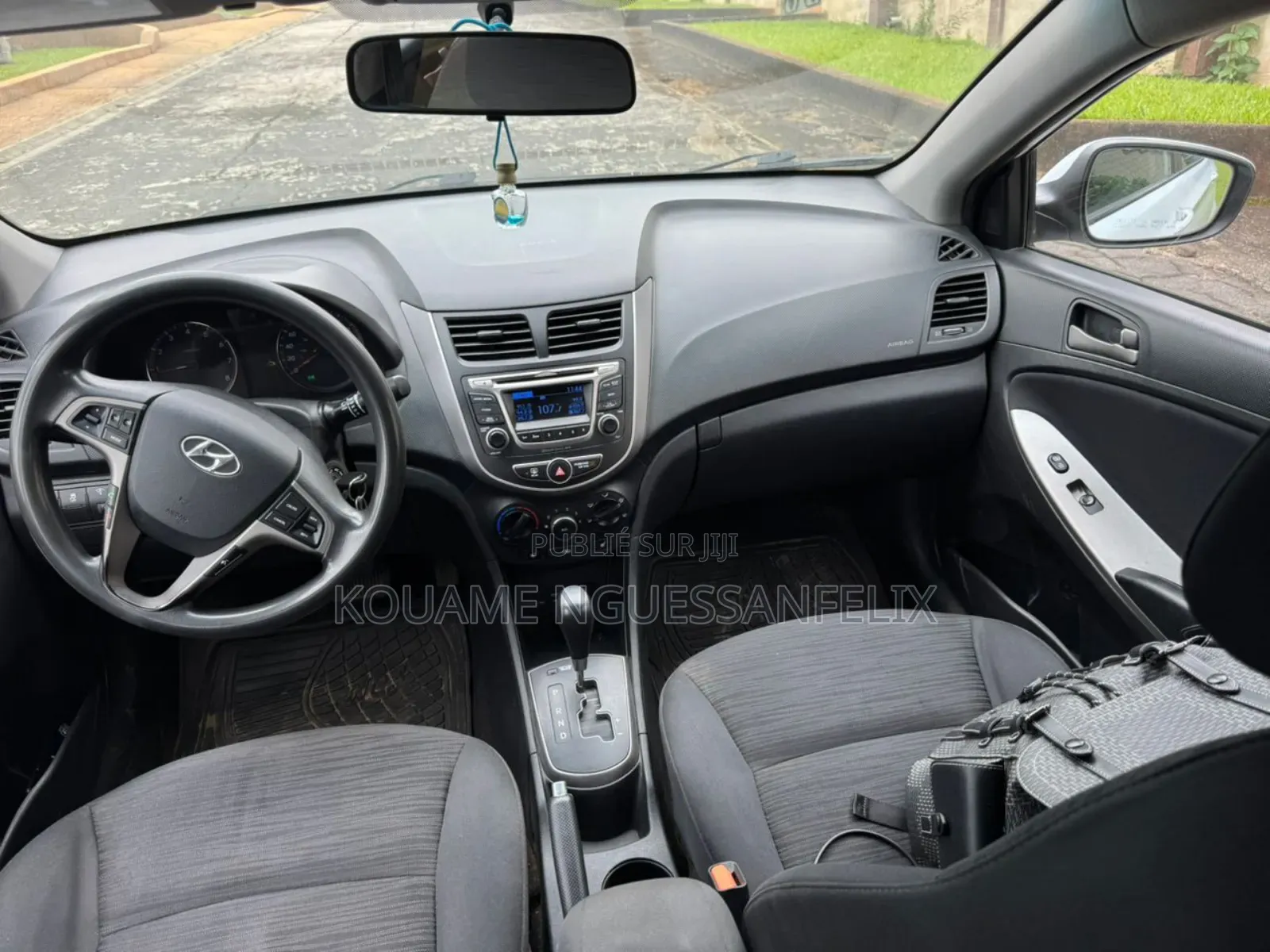 Hyundai Accent 2018 Blanc cassé