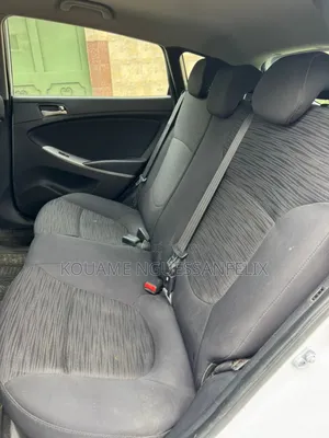 Hyundai Accent 2018 Blanc cassé