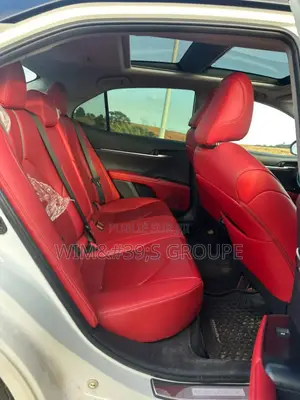 Toyota Camry 2019 Blanc