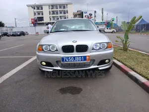 BMW 320i 2000 Gris