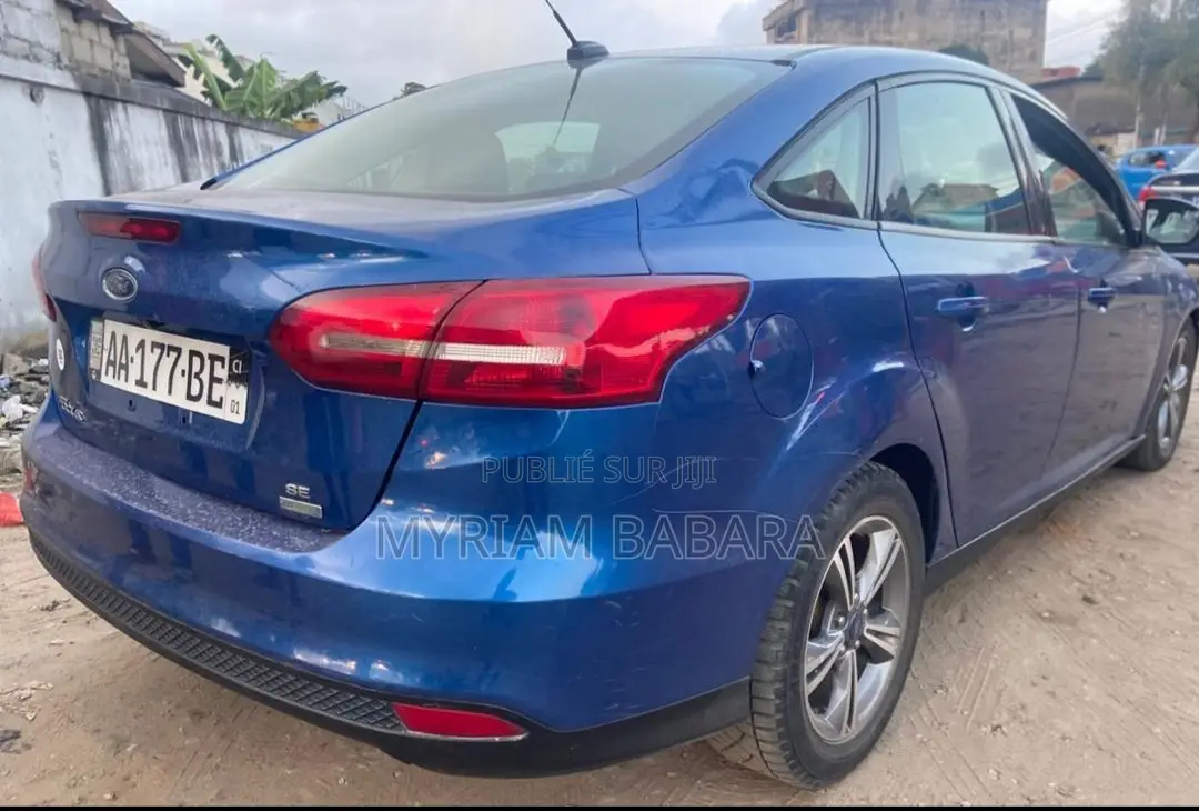 Ford Focus 2018 Blue