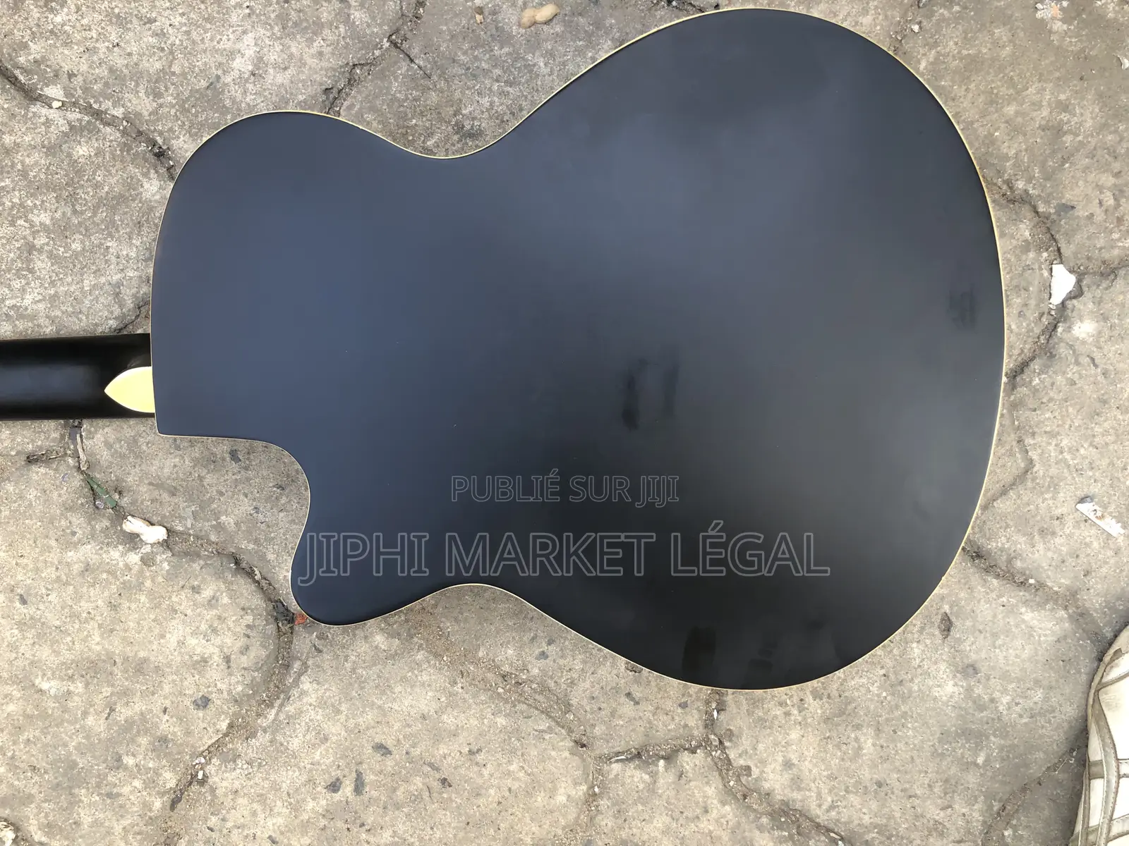 Guitare Acoustique /Sèche/Folk