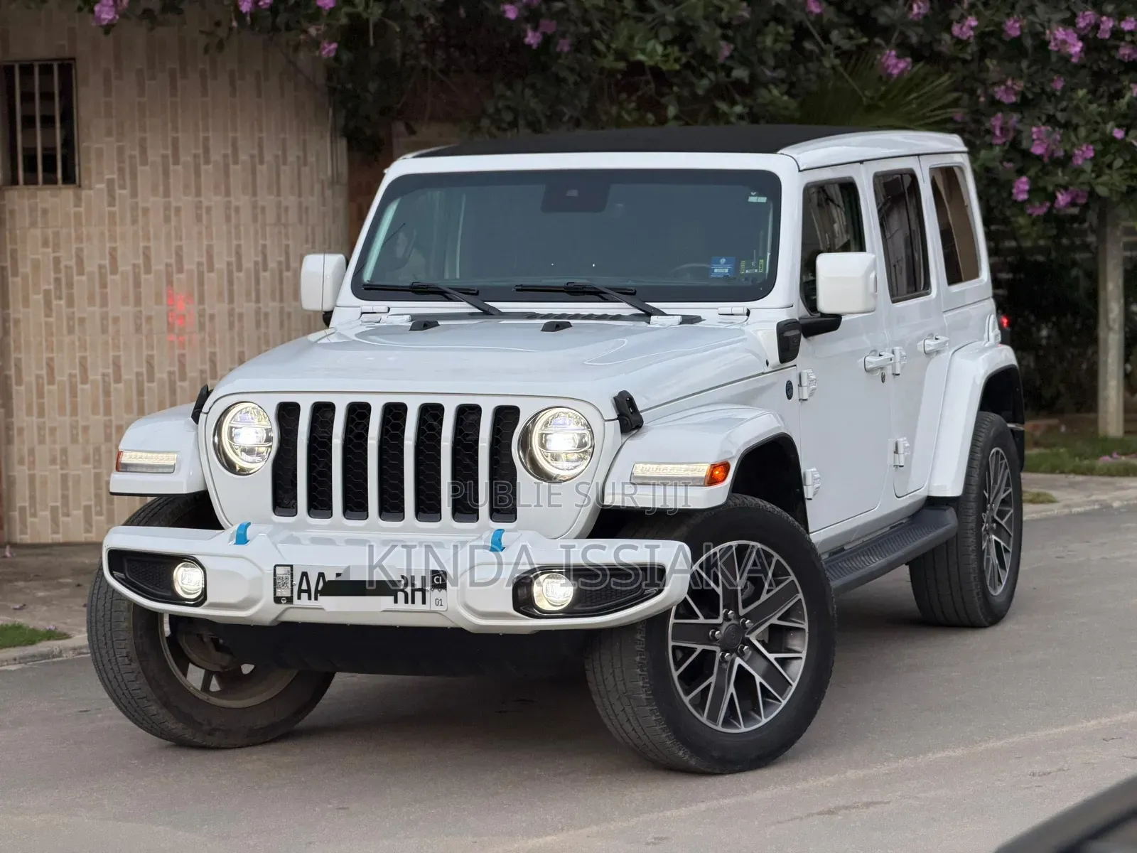 New Jeep Wrangler 4xe 2023 Blanc cassé