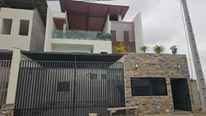 5chbre Duplex dans Ismaël Coulibaly, Bingerville à Vendre