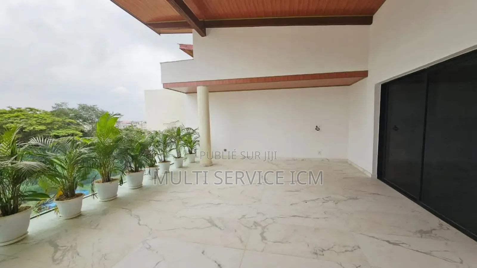 5chbre Duplex dans Ismaël Coulibaly, Bingerville à Vendre