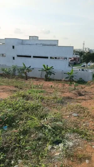 Photo - Terrain en Vente