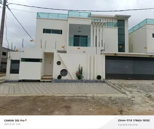 6chbre Duplex dans Ismaël Coulibaly, Cocody à Vendre