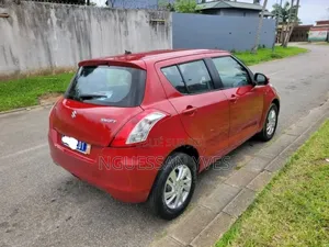 Suzuki Swift 2015 Rouge