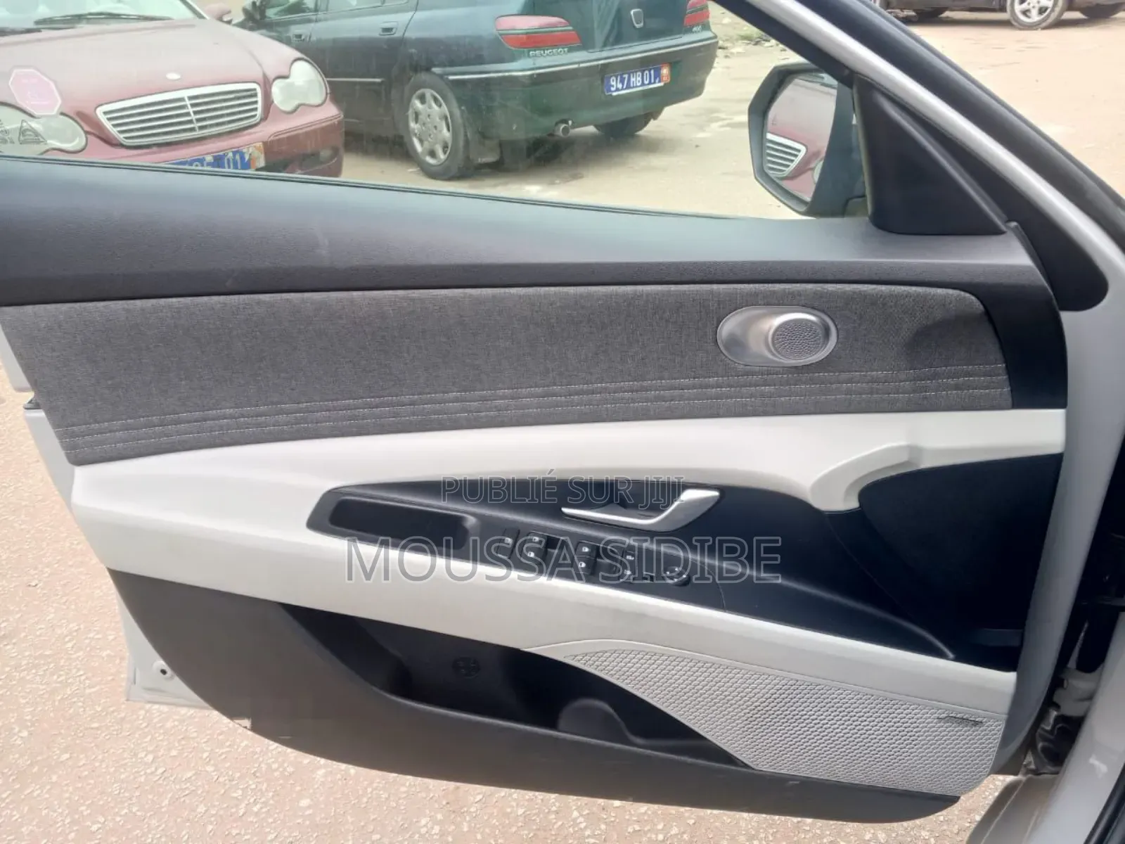 Hyundai Elantra Limited 2022 Black