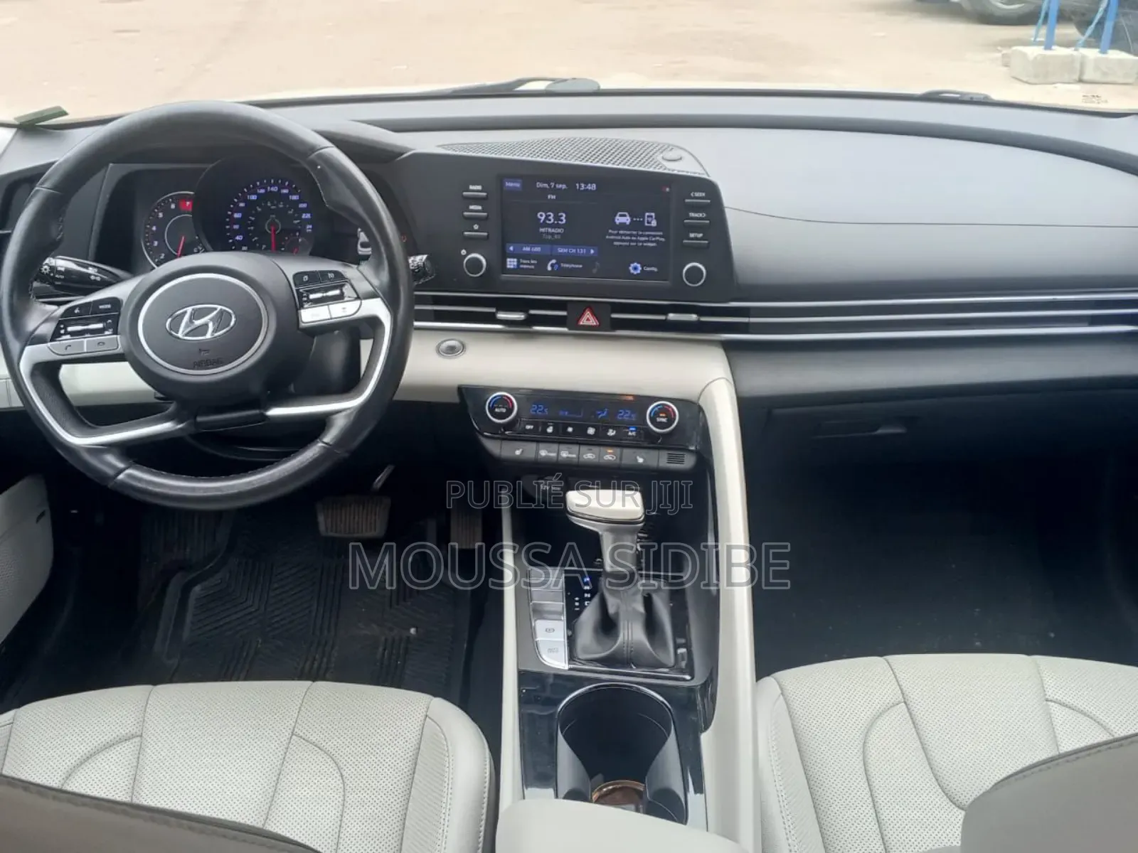 Hyundai Elantra Limited 2022 Black