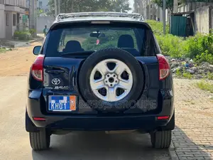 Toyota RAV4 2008 Blue