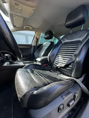 Volkswagen Passat 2018 Blue