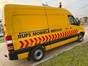 Mercedes-Benz B-Class 2018 Black