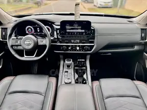 Nissan Pathfinder Platinum 4WD 2025 Black