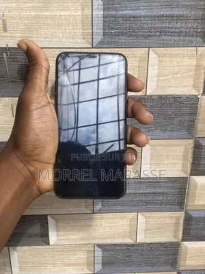 Photo - New Apple iPhone 11 Pro Max 64 GB Gris