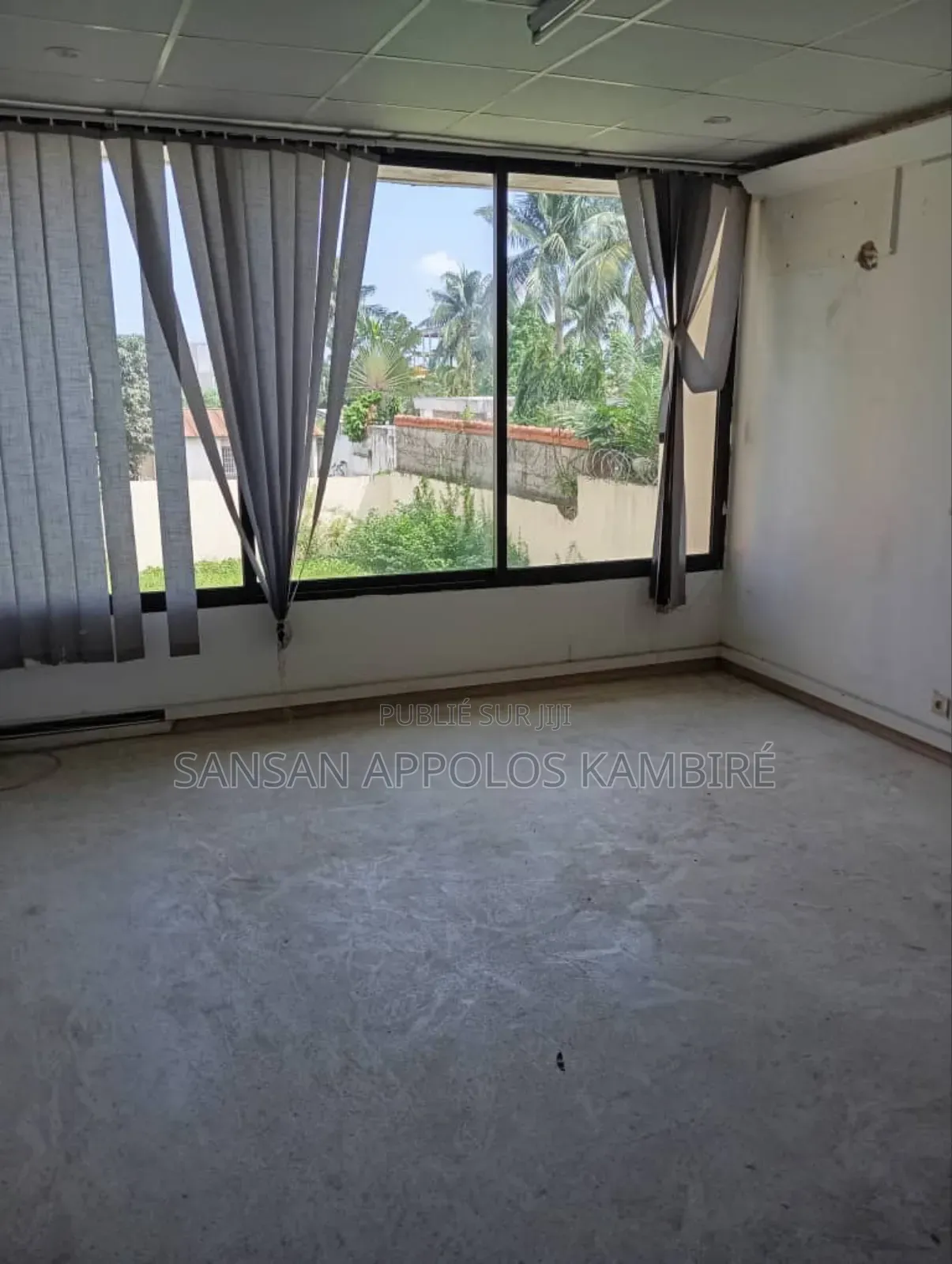 5chbre Duplex dans En Vente Aux, Cocody à Vendre