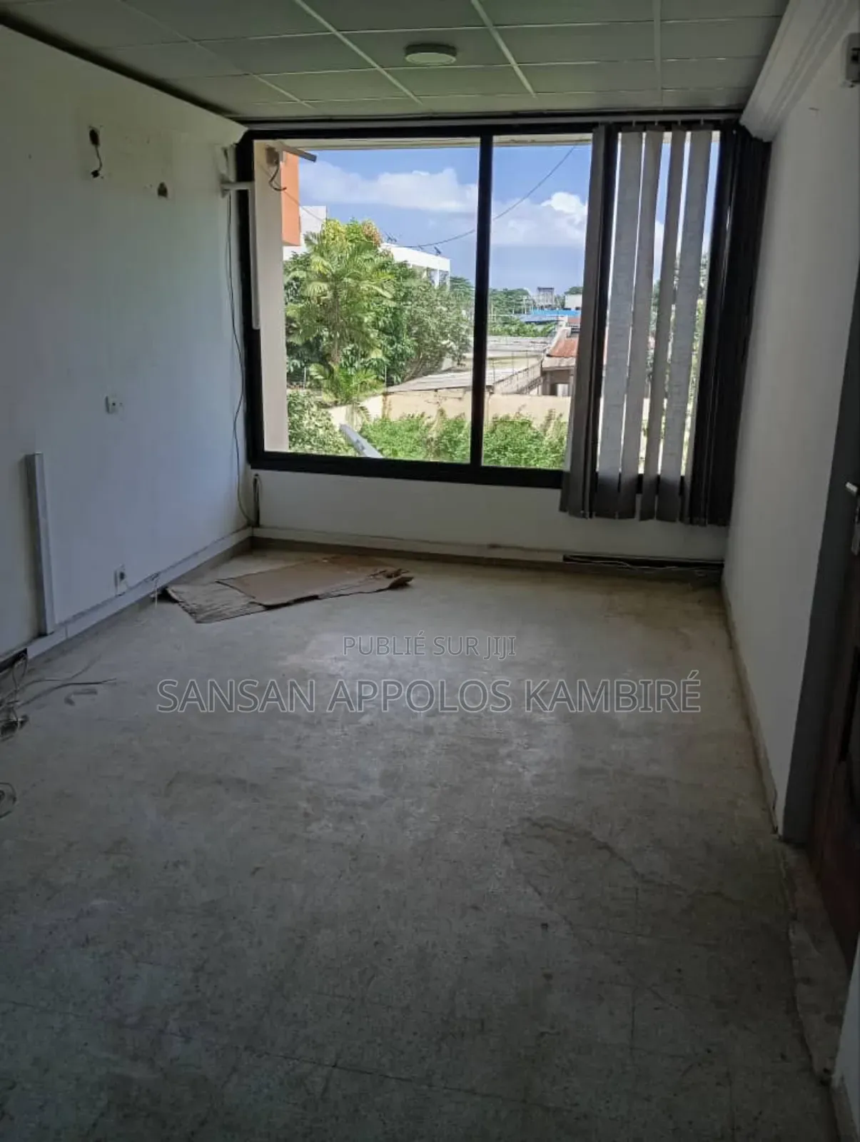 5chbre Duplex dans En Vente Aux, Cocody à Vendre