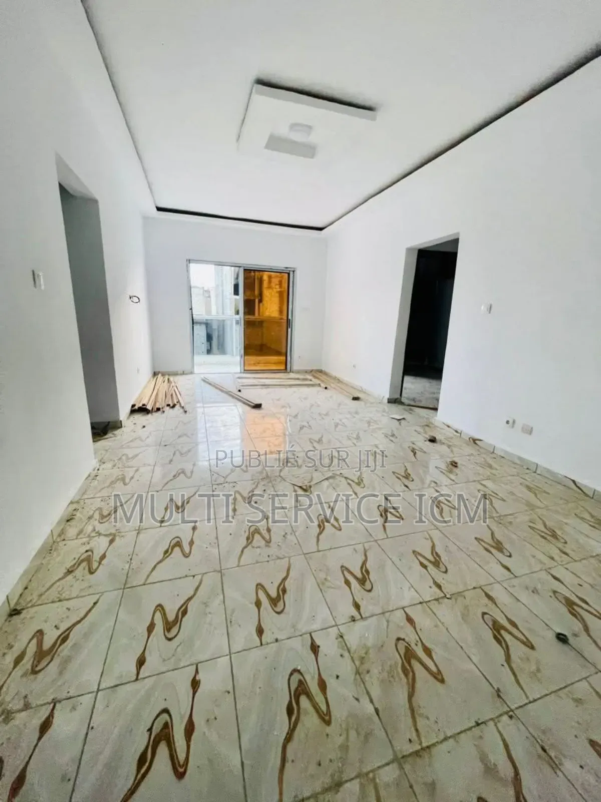 3chbre Appartement-terrasse dans Ismaël Coulibaly, Cocody à Vendre