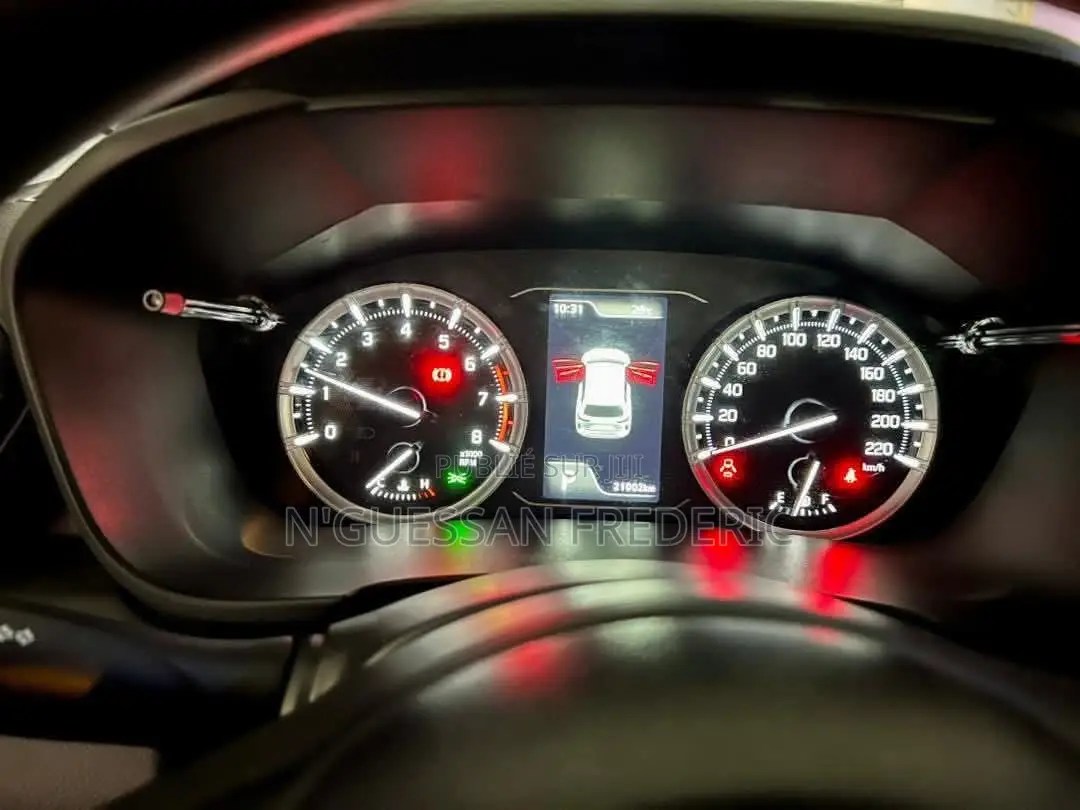 New Toyota Urban Cruiser 2024 Gris