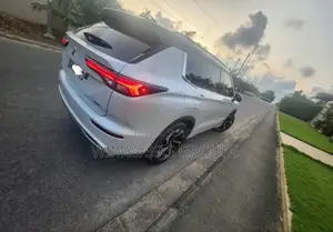 New Mitsubishi Outlander 2023 Blanc