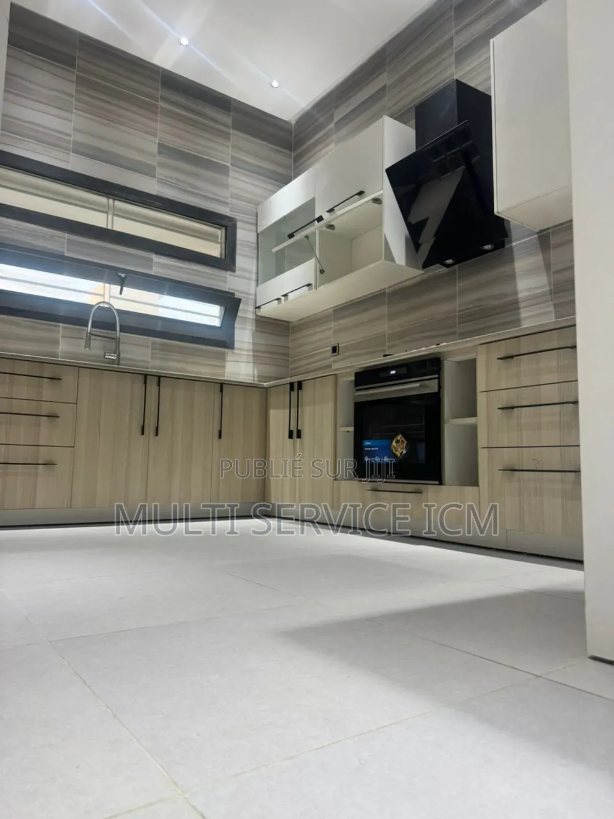 5chbre Duplex dans Ismaël Coulibaly, Cocody à Vendre