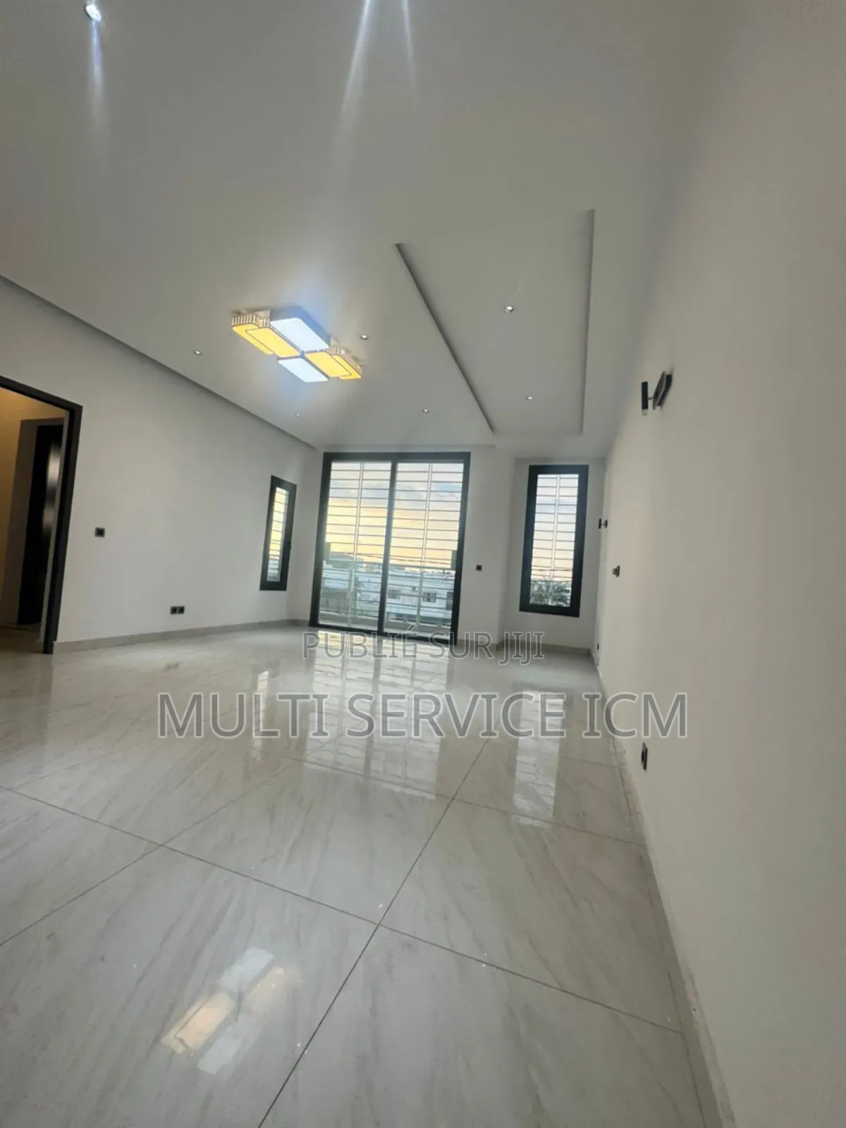 5chbre Duplex dans Ismaël Coulibaly, Cocody à Vendre