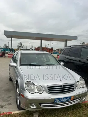 Photo - Mercedes-Benz C250 2007 Gris