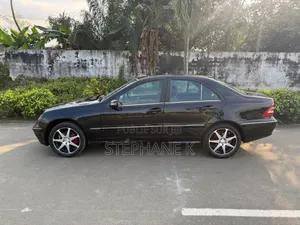 Mercedes-Benz C200 2003 Black