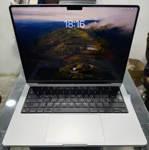 Apple MacBook Pro 2021 M1 16GB Apple M1 Pro SSD 512GB