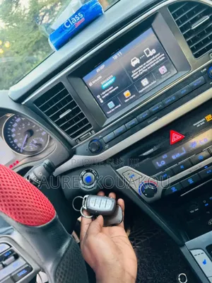 Photo - Hyundai Elantra 2017 Black