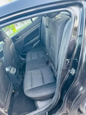 Hyundai Elantra 2017 Black