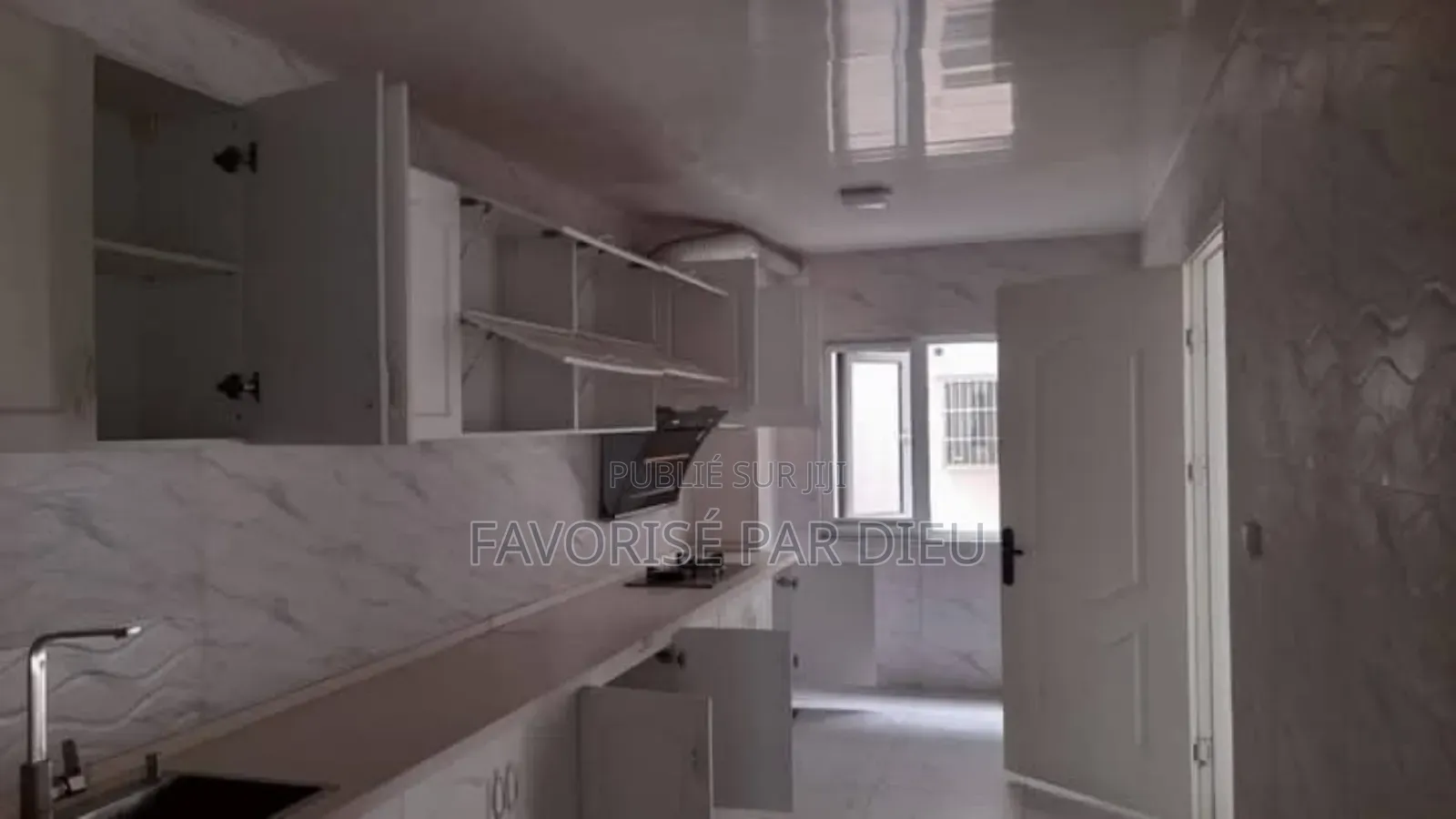 3chbre Appartement dans Cocody à Louer