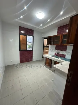2chbre Appartement dans Cocody à Louer
