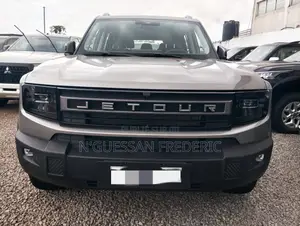 Photo - New Jetour T2 2024 Gris