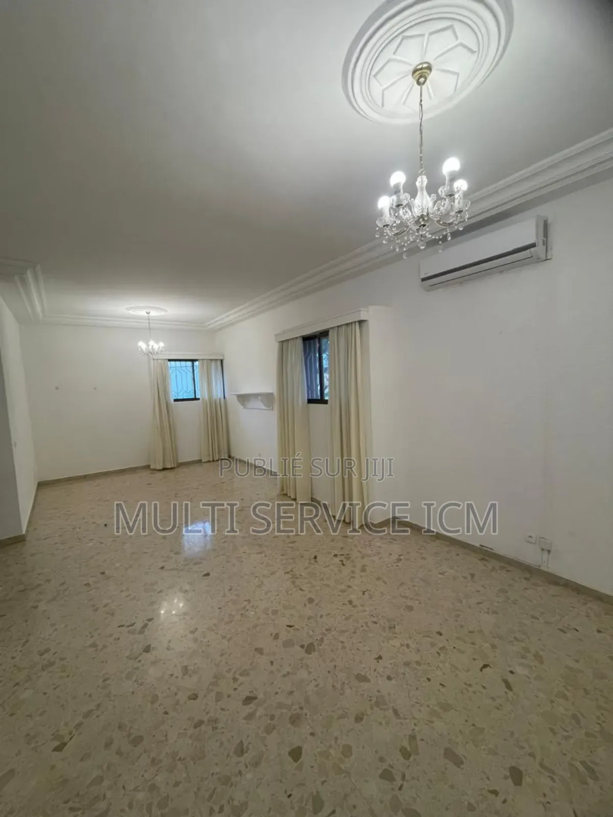 7chbre Duplex dans Ismaël Coulibaly, Cocody à Vendre