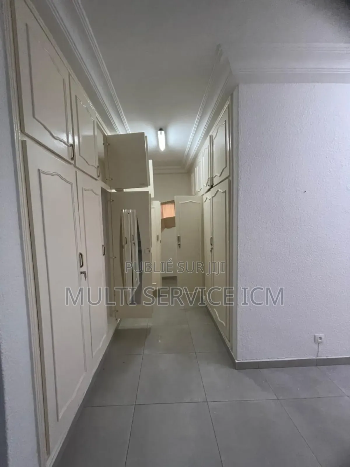 7chbre Duplex dans Ismaël Coulibaly, Cocody à Vendre