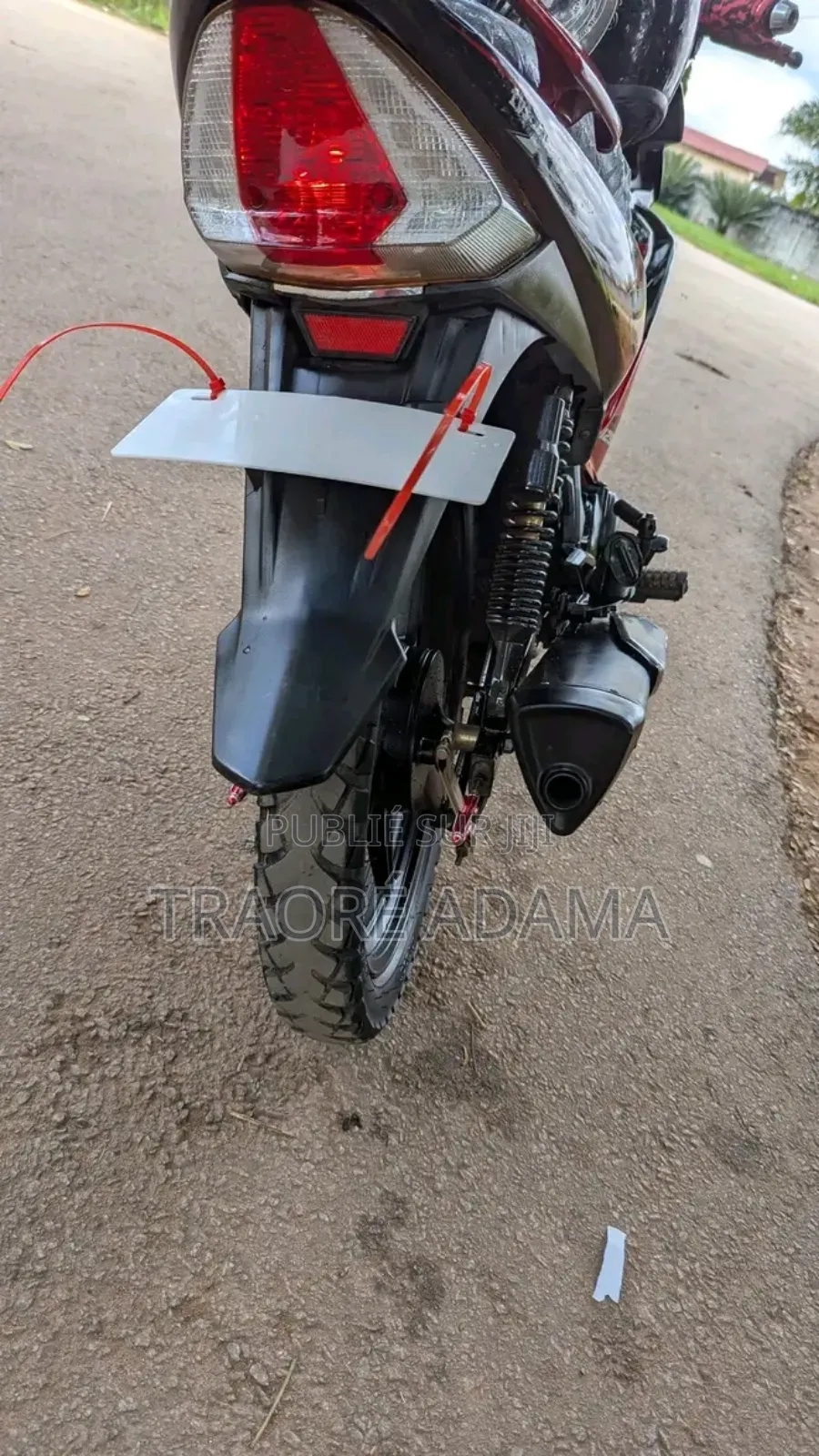 New TVS HLX 125 2022 Rouge