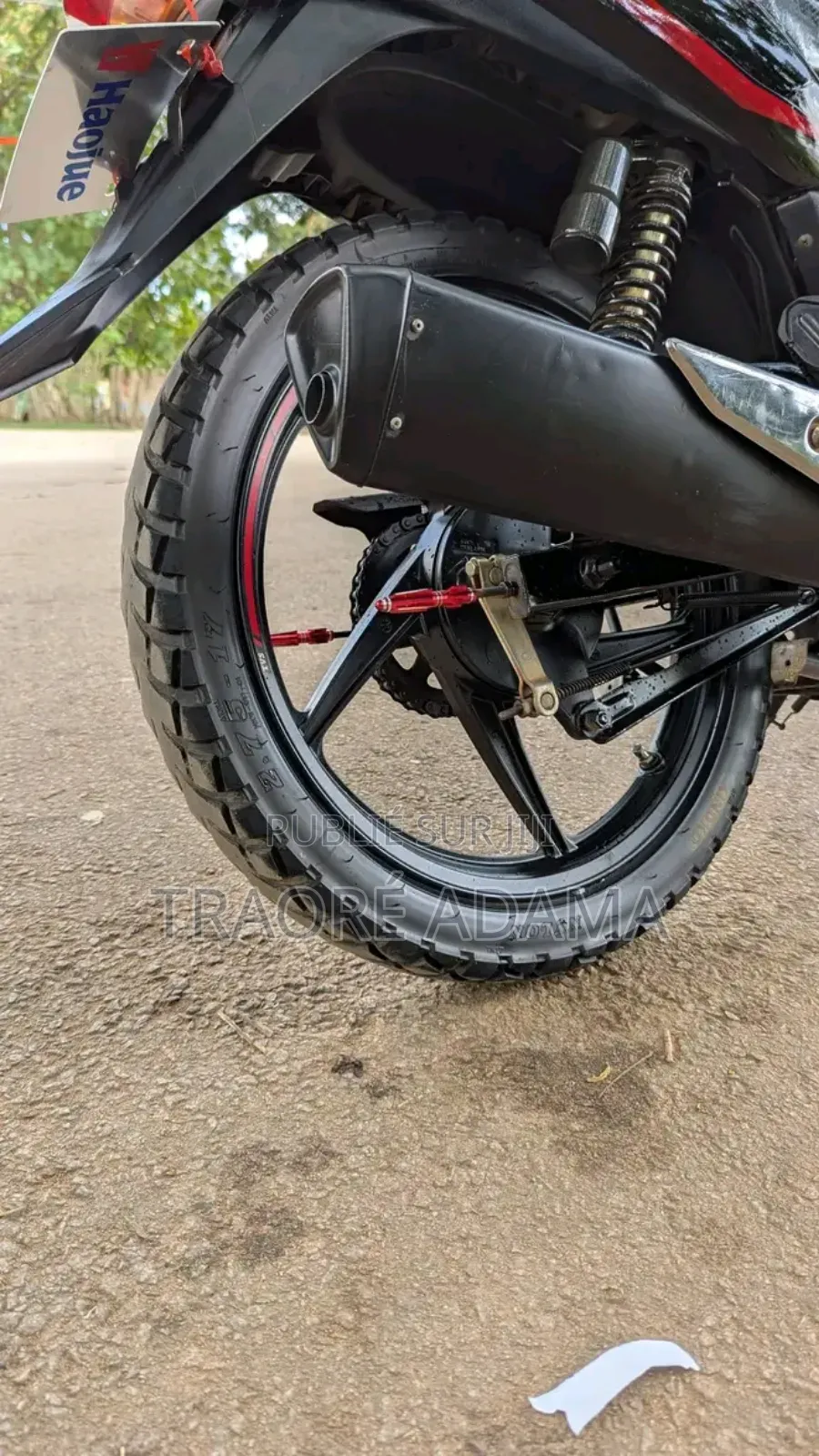 New TVS HLX 125 2022 Rouge