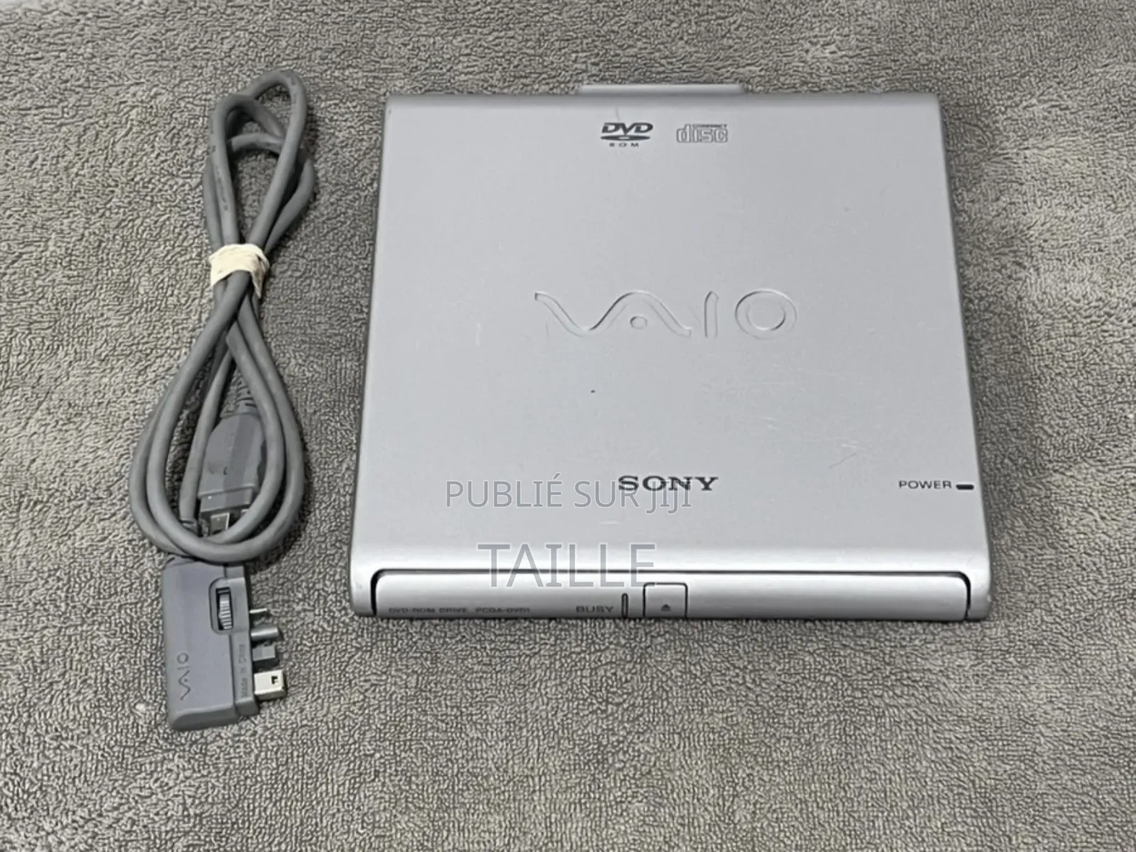 Lecteur-Graveur De Cd (Cd-Rw) Et Lecteur De DVD-Rom.