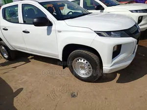Photo - Mitsubishi L200 2021 Blanc