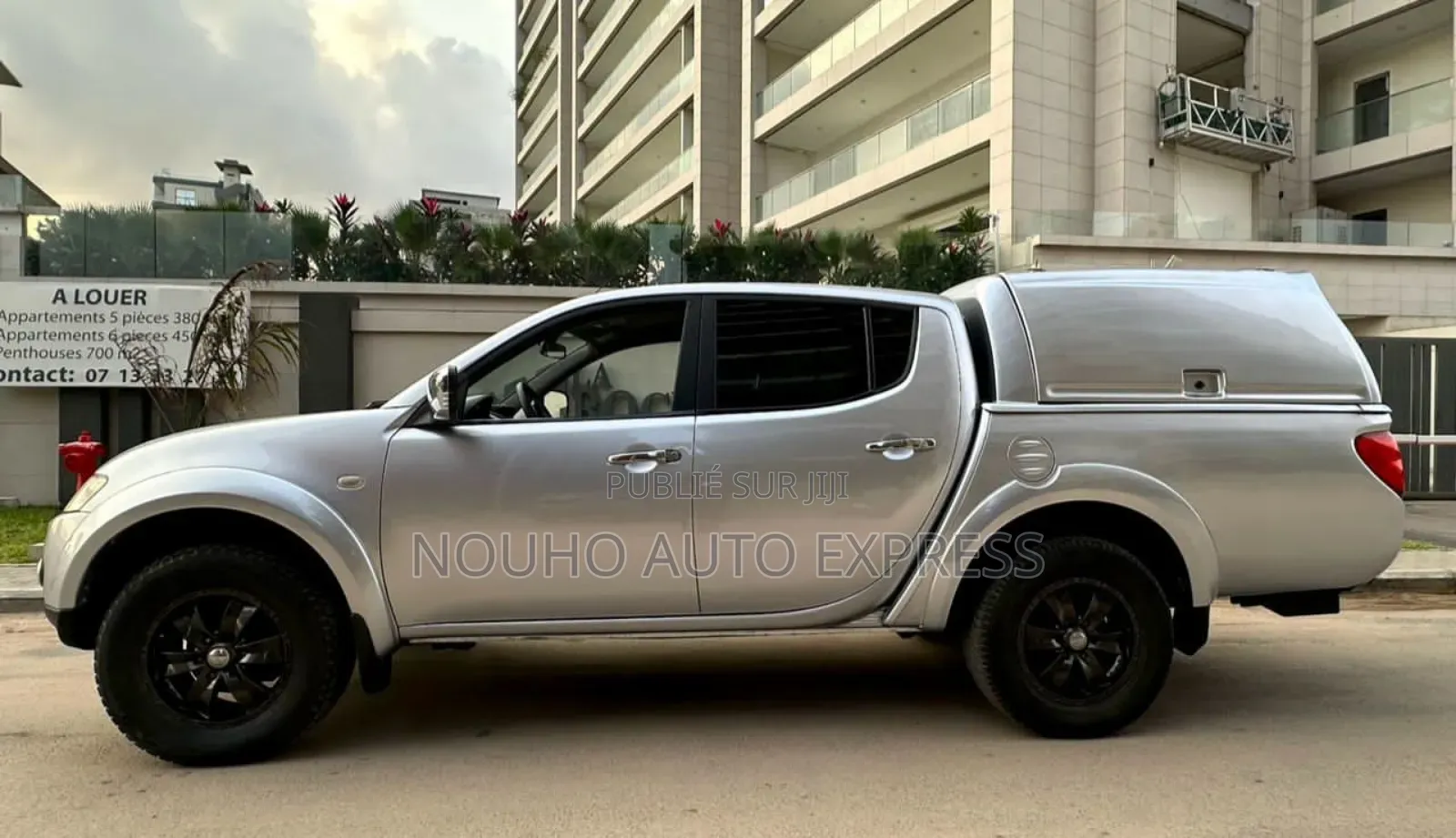 Mitsubishi L200 2013 Gris